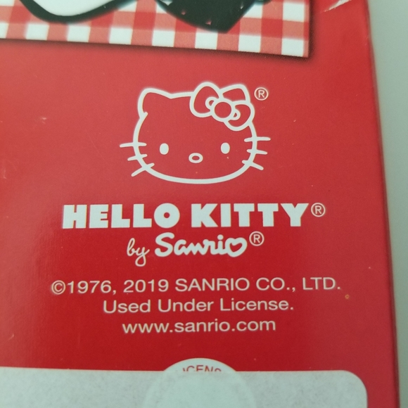 Hello Kitty 16 Valentine's Cards with Erasers New - Picture 5 of 9